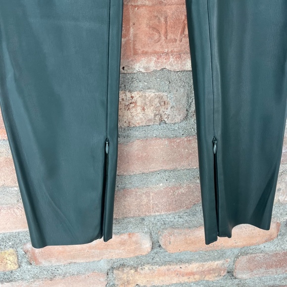Zara Green faux leather pants Medium - Picture 2 of 4